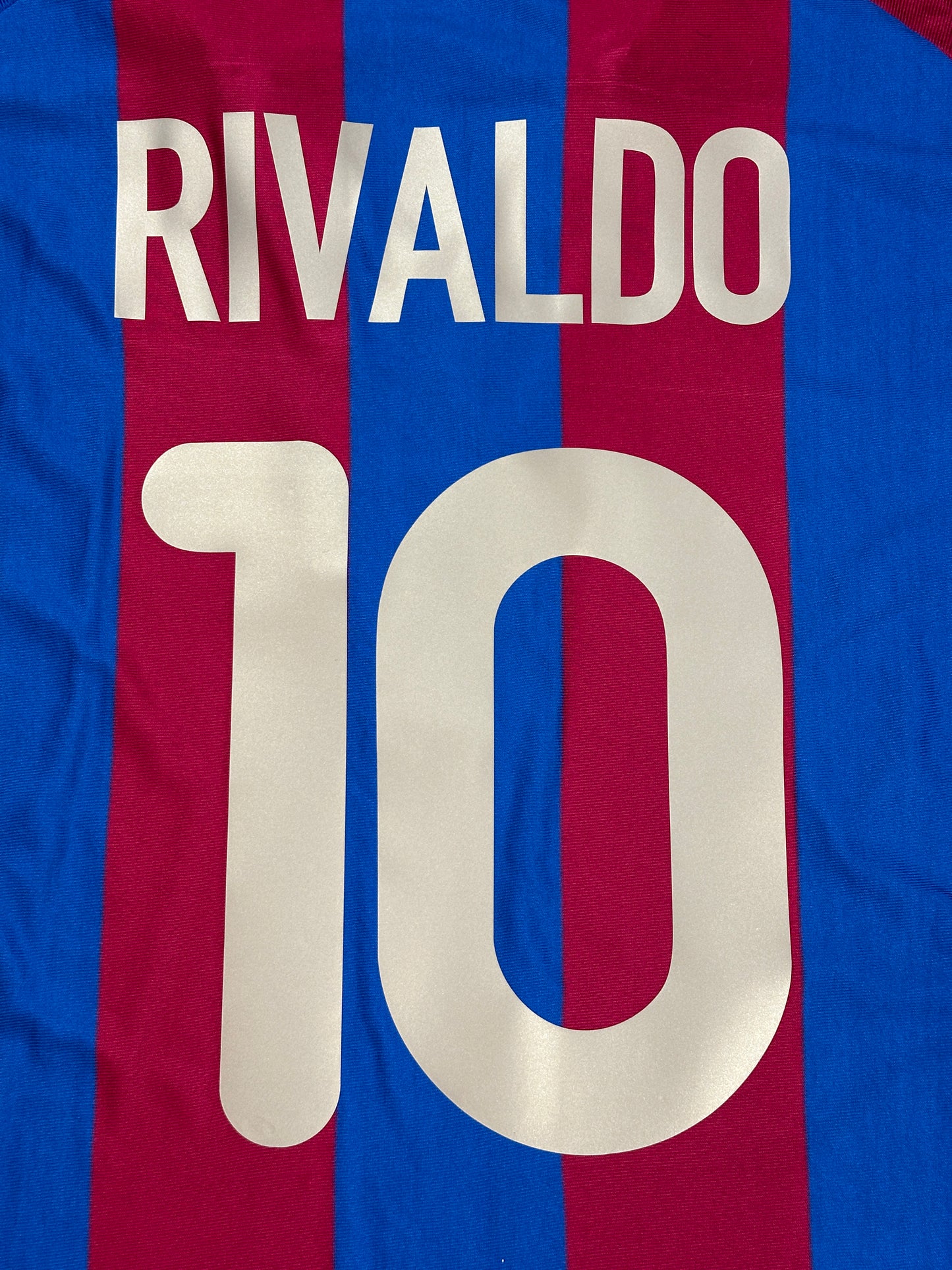 Barcelona 2001/02 Rivaldo Home Jersey