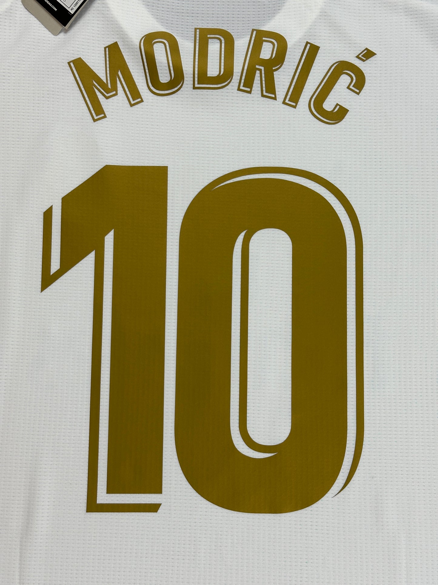 Real Madrid 2019/20 Modric Home Jersey (Player Version)