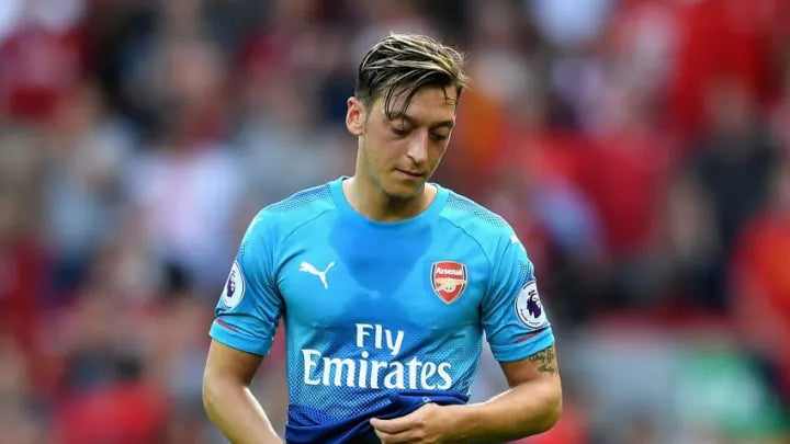 Arsenal 2017/18 Ozil Away Jersey