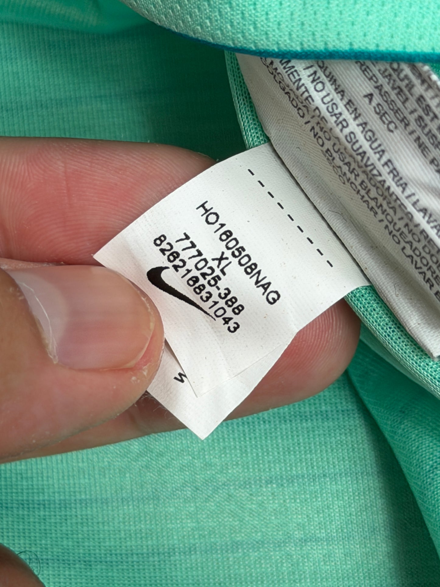 Barcelona 2016/17 Third Jersey