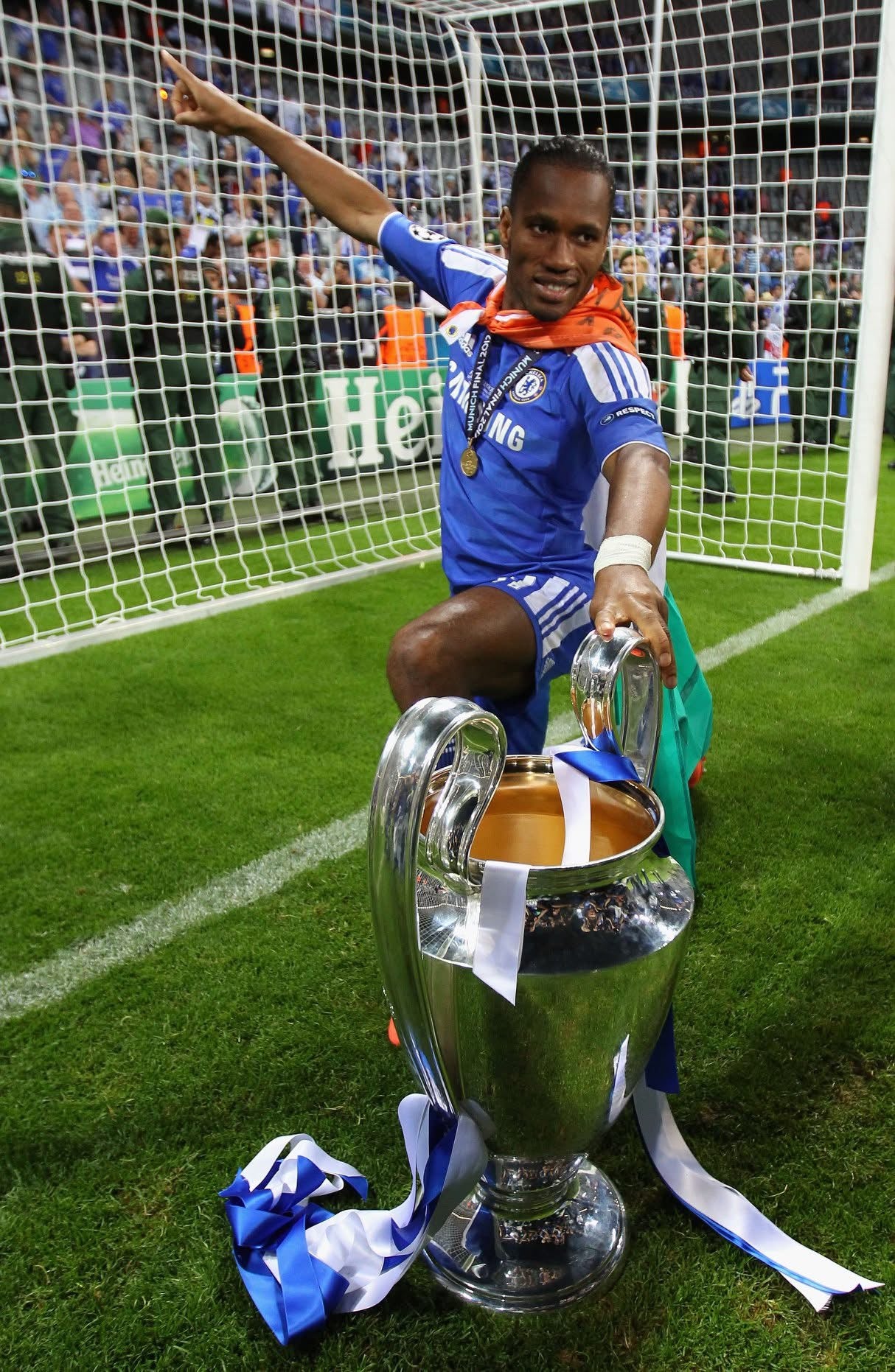 Chelsea 2011/12 Drogba Home Jersey