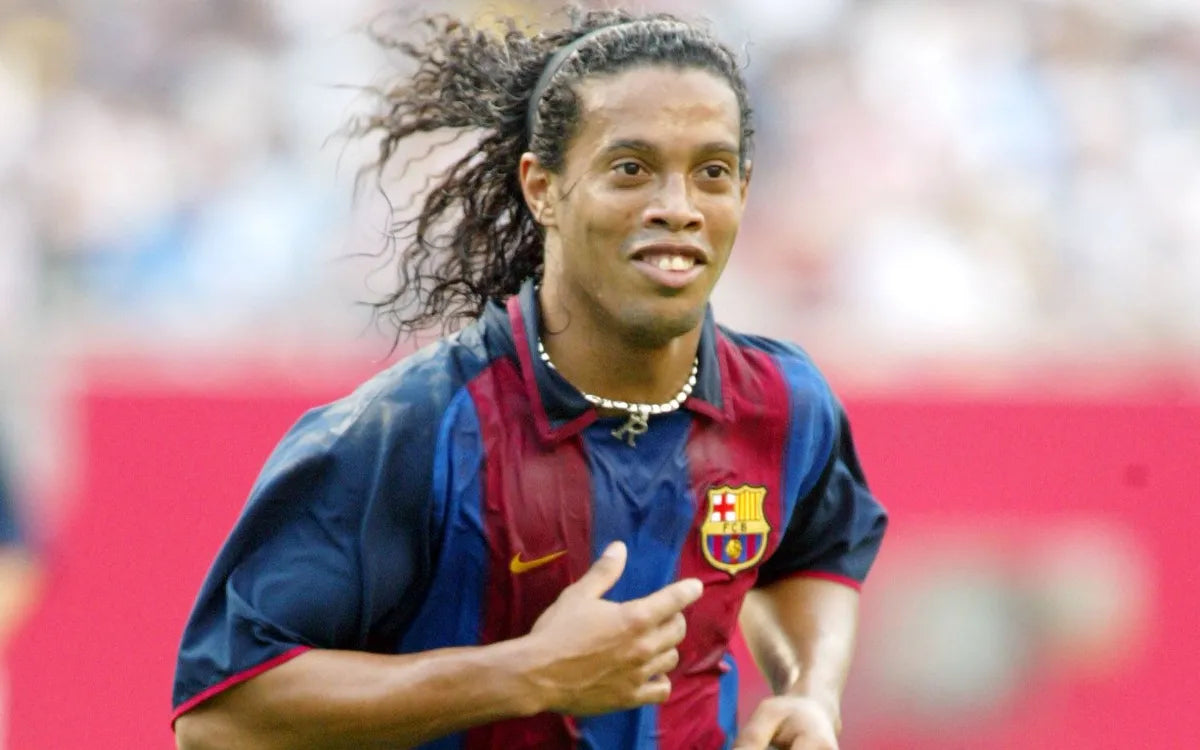 Barcelona 2003/04 Ronaldinho Home Jersey