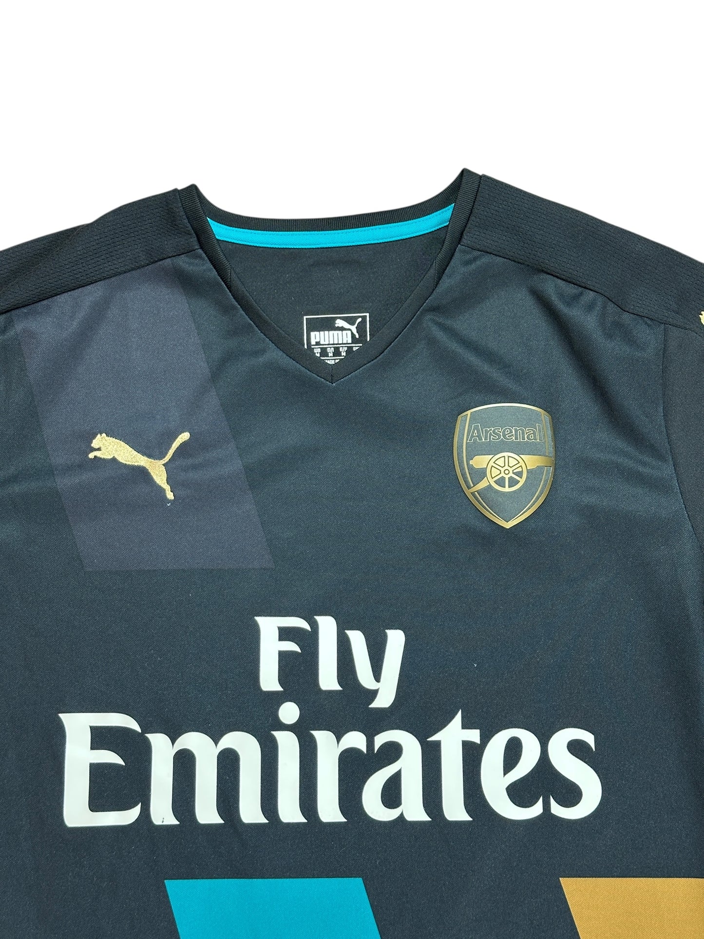 Arsenal 2015/16 Ozil Third Jersey