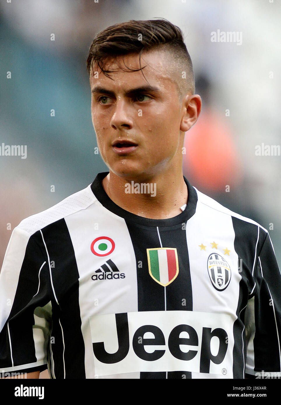 Juventus 2016/17 Dybala Home Jersey