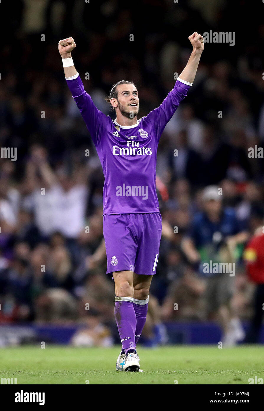 Real Madrid 2016/17 Bale Long Sleeve Away Jersey