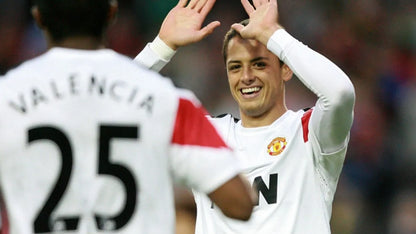 Manchester United 2010/11 Chicharito Long Sleeve Away Jersey (Player Issue)