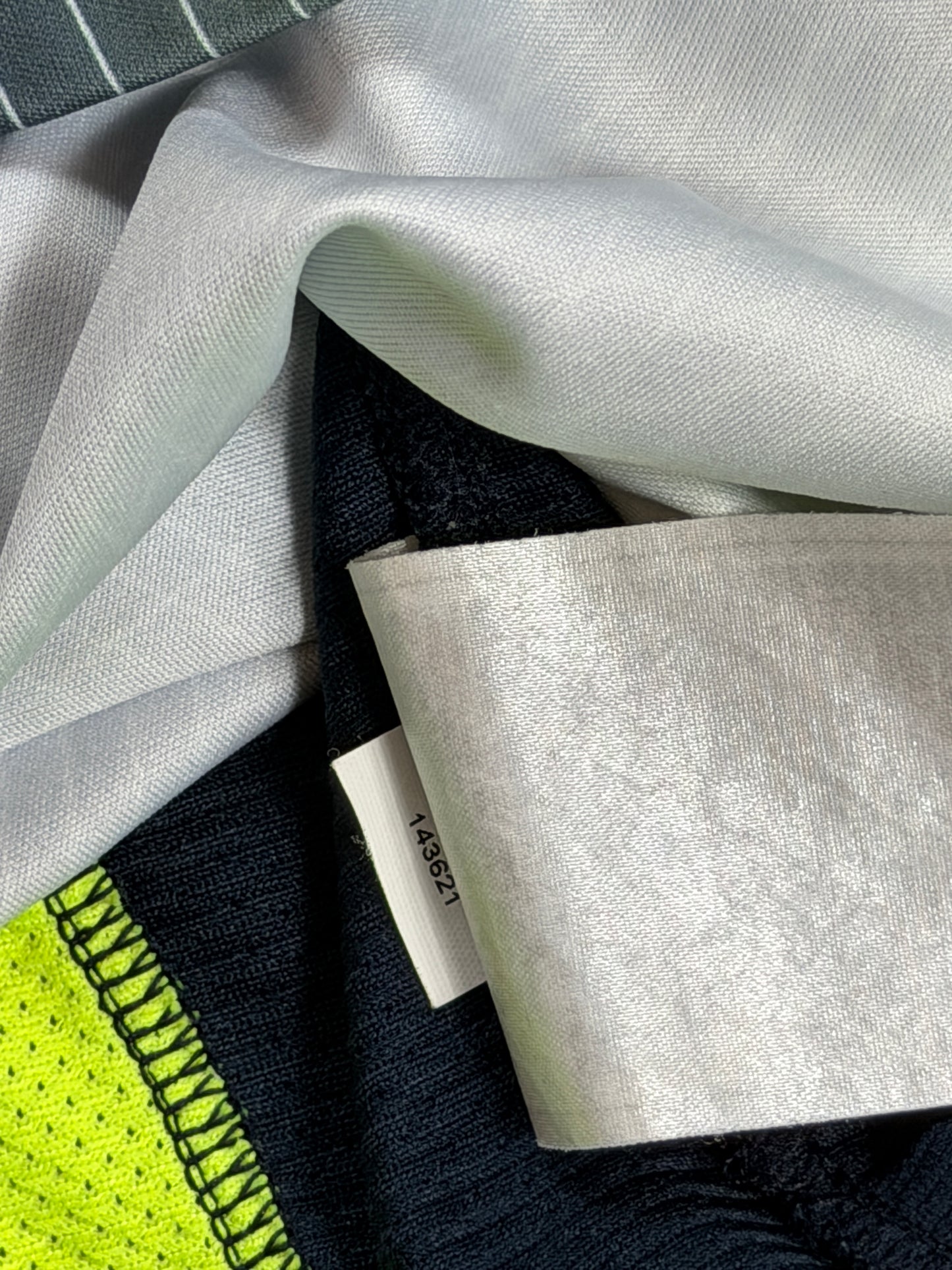 Barcelona 2005/06 Training Jersey