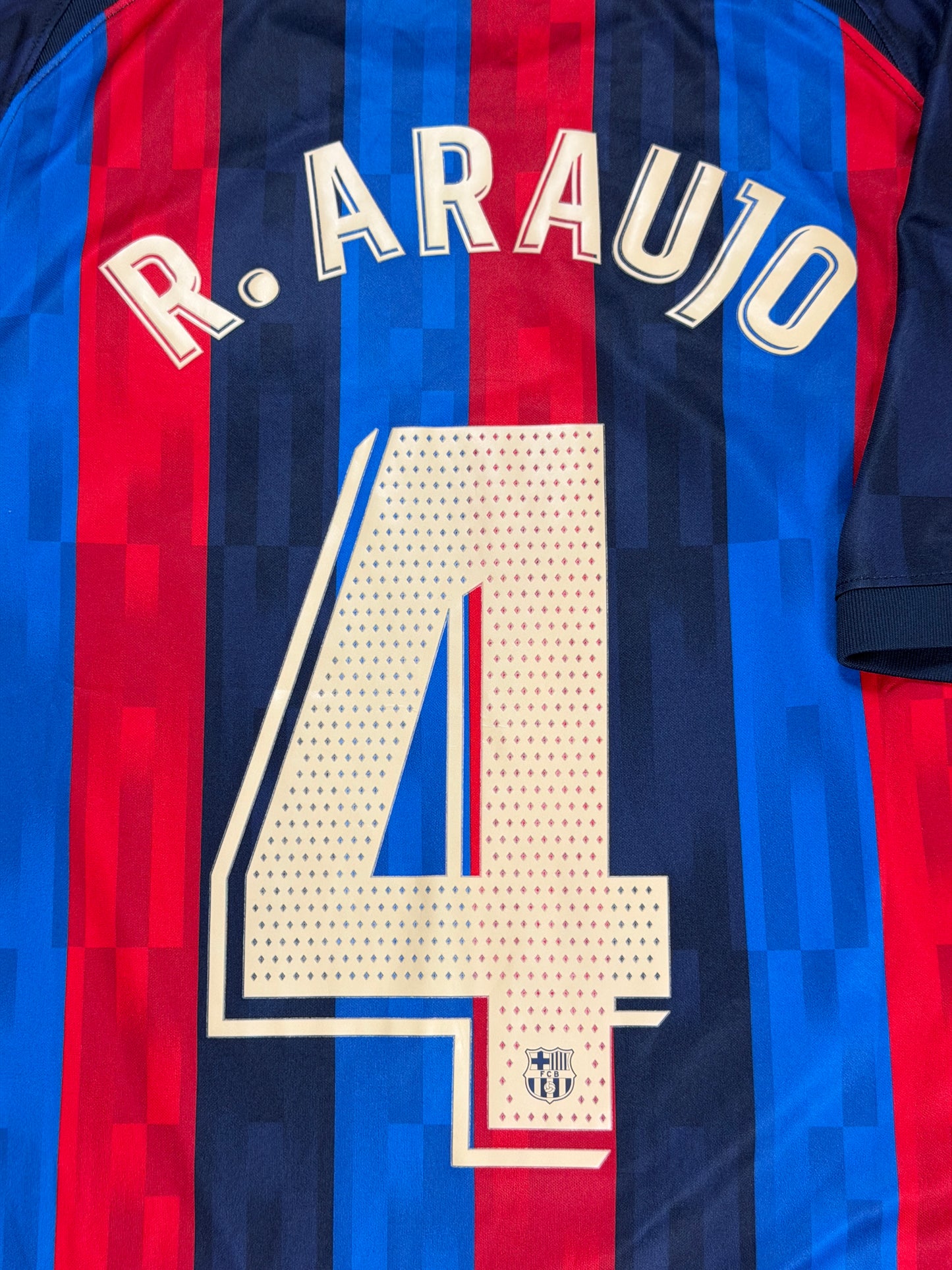 Barcelona 2022/23 Araujo Home Jersey