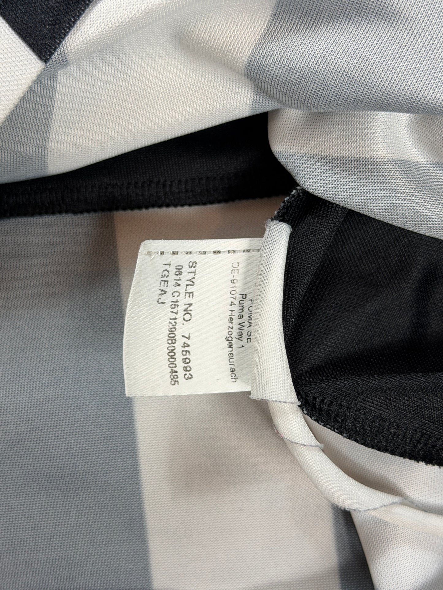 Newcastle 2014/15 Home Jersey