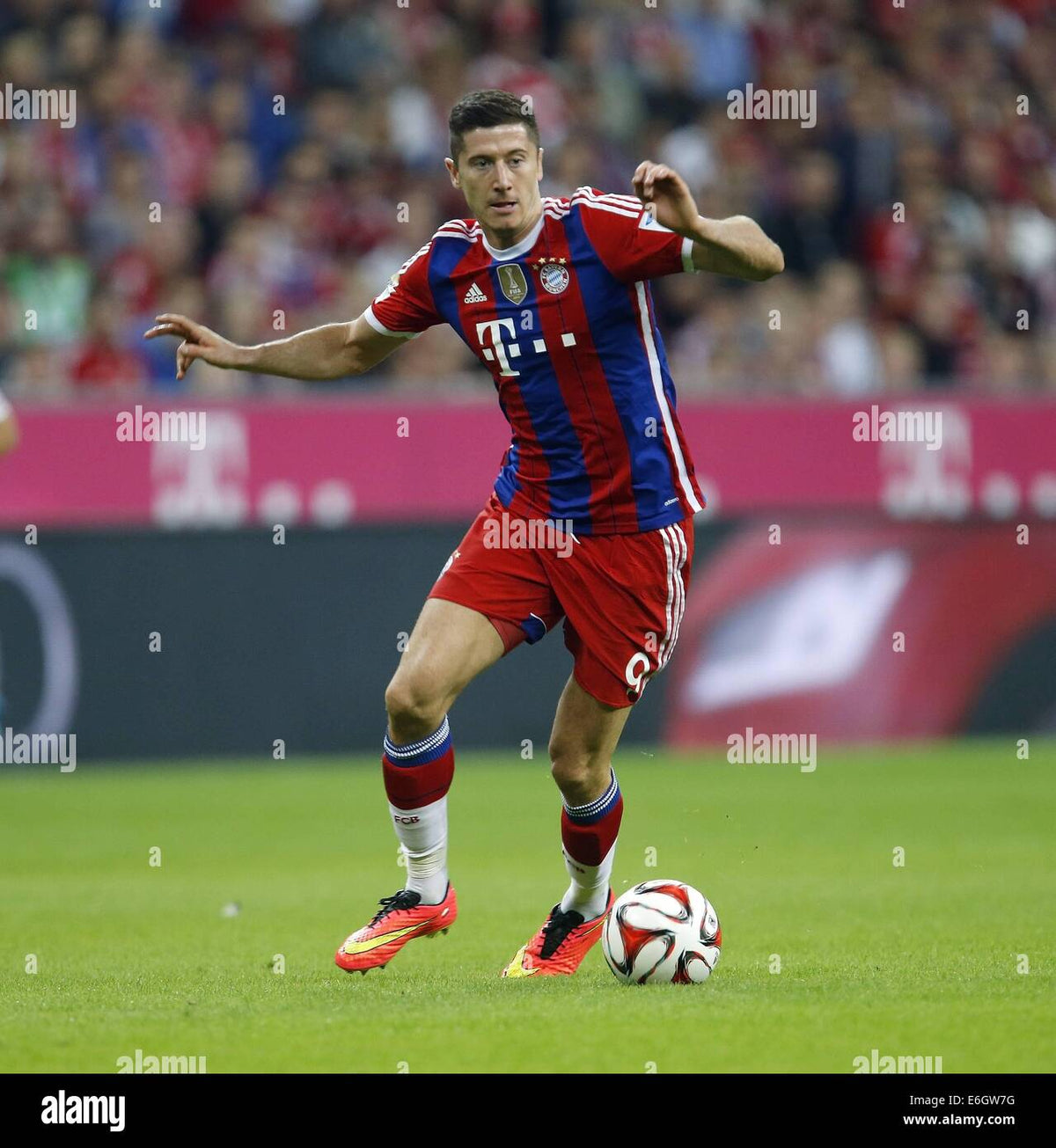 Bayern Munich 2014/15 Lewandowski Home Jersey