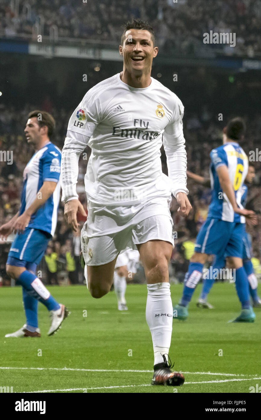 Real Madrid 2015/16 Cristiano Ronaldo Home Jersey