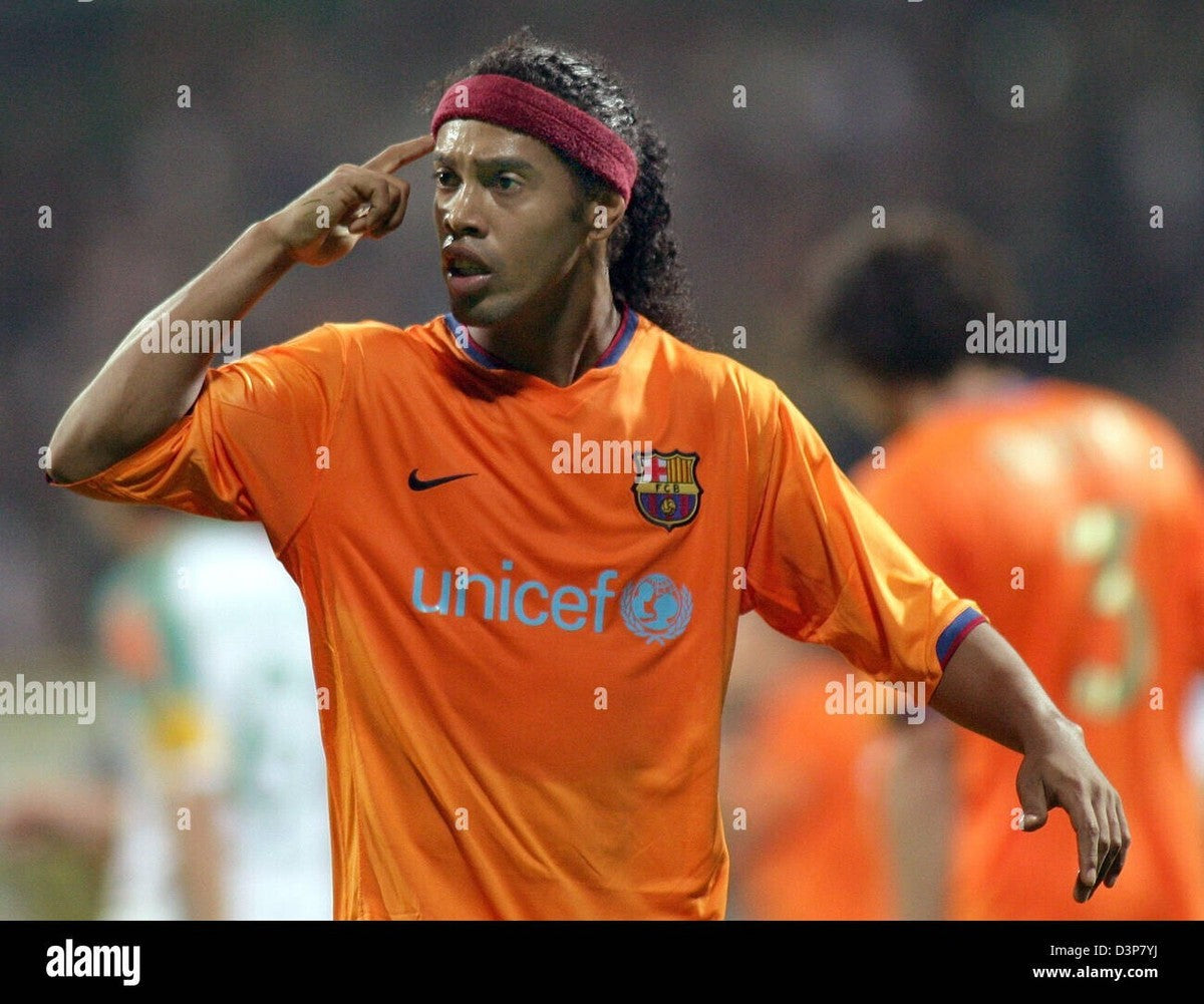 Barcelona 2006/07 Ronaldinho Away Jersey