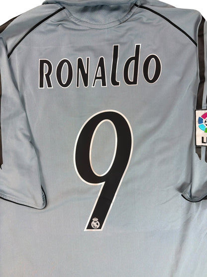 Real Madrid 2005/06 Ronaldo Third Jersey