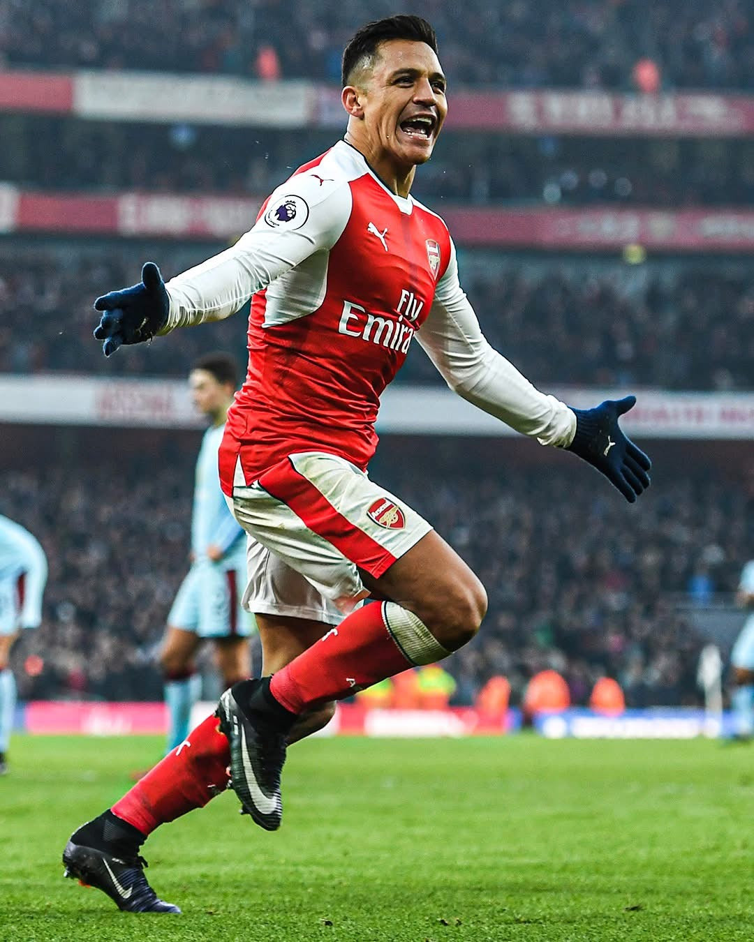 Arsenal 2016/17 Alexis Sanchez Home Jersey