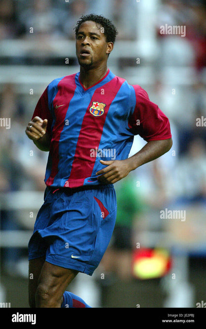 Barcelona 2002/03 Kluivert Home Jersey