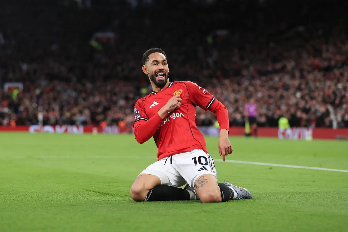Manchester United 2025/26 Cunha Home Jersey