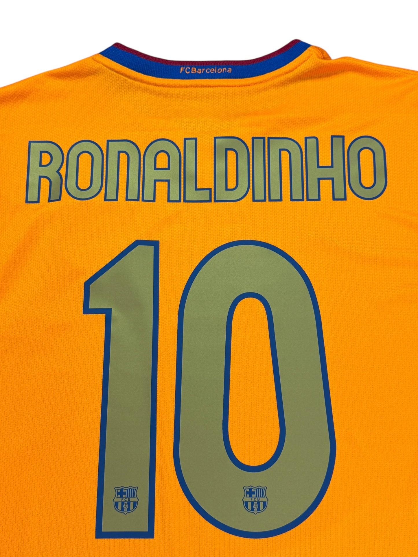 Barcelona 2006/07 Ronaldinho Away Jersey