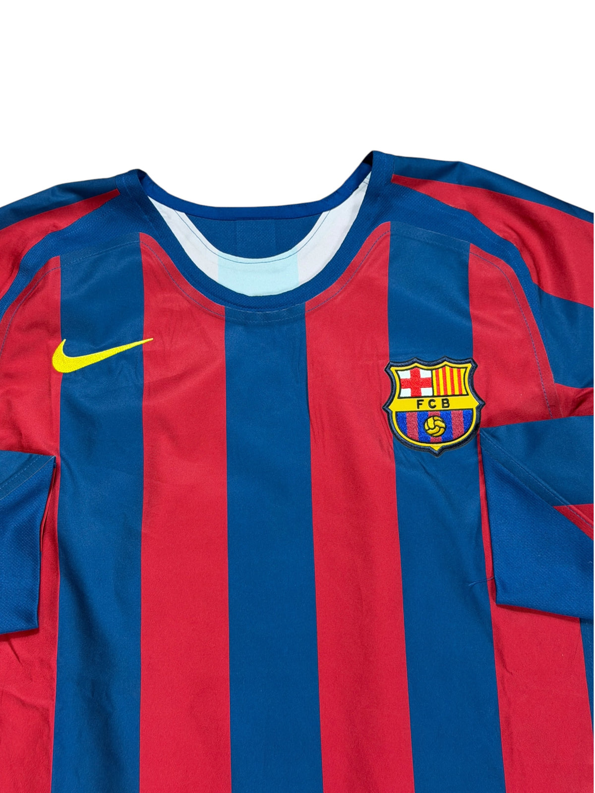 Barcelona 2005/06 Ronaldinho Long Sleeve Home Jersey (Reissue)