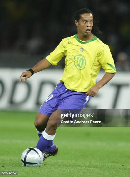 Brazil 2004 Ronaldinho Home Jersey (Reissue)