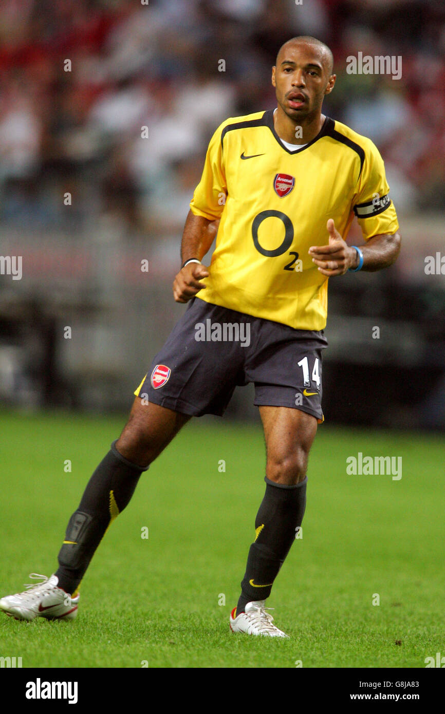Arsenal 2005/06 Henry Away Jersey