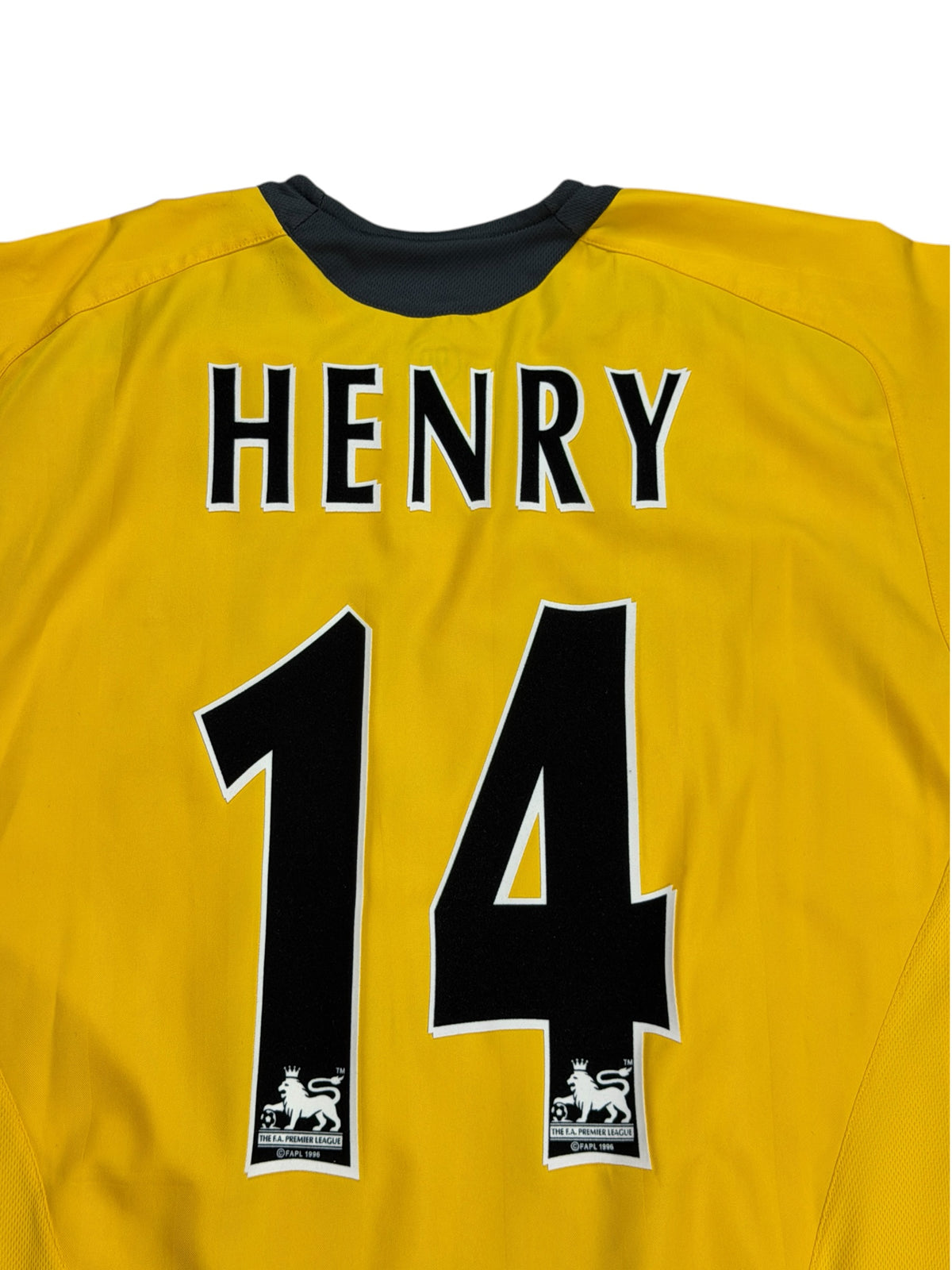 Arsenal 2005/06 Henry Away Jersey