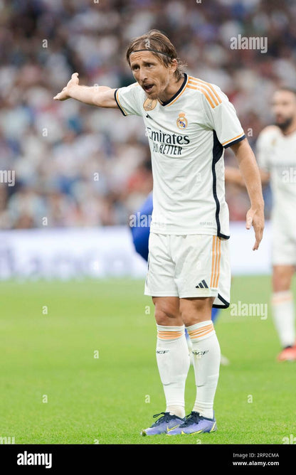 Real Madrid 2023/24 Modric Home Jersey